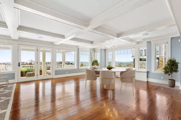 Swampscott, MA 01907,18 Bay View Dr