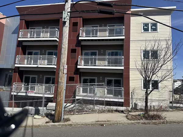 Revere, MA 02151,10 Franklin Ave #305