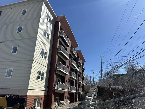 Revere, MA 02151,10 Franklin Ave #305