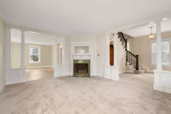 Attleboro, MA 02703,28 Jackson