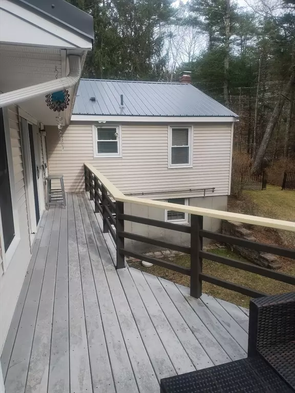 Norton, MA 02766,22 Freeman St.