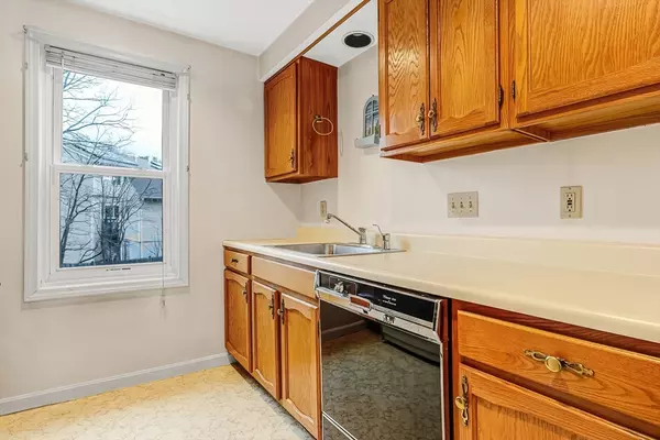 Grafton, MA 01519,67 Providence Rd #1