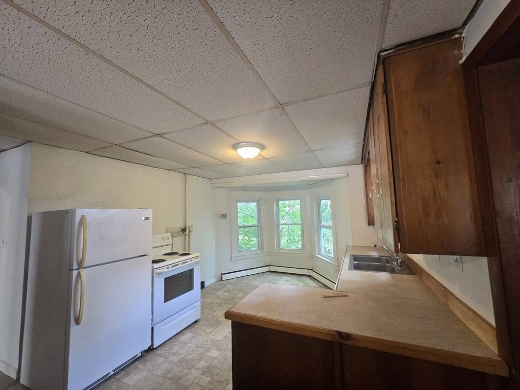 Orange, MA 01364,78-80 High St