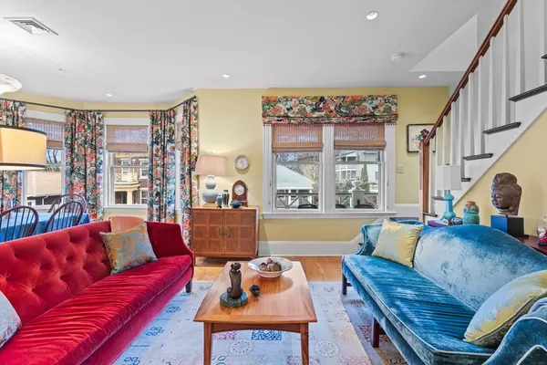 115 Walnut St #3, Brookline, MA 02445