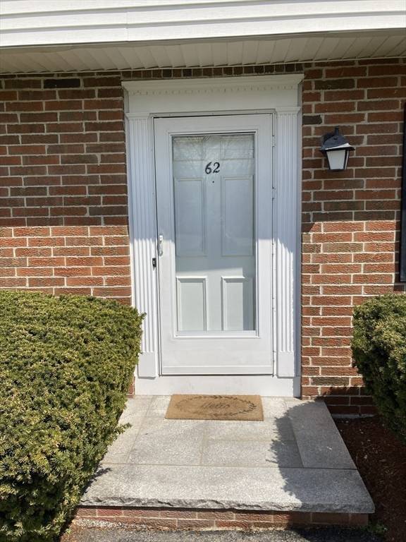 North Andover, MA 01845,62 E Water St #62