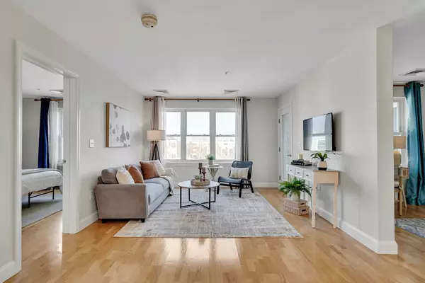 Cambridge, MA 02140,318 Rindge Ave #407