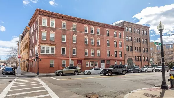 Boston, MA 02118,410-412 Harrison Ave