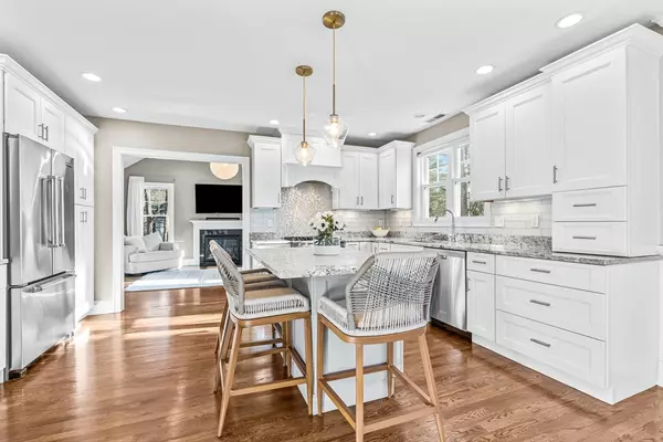 Natick, MA 01760,5 Rolling Ln