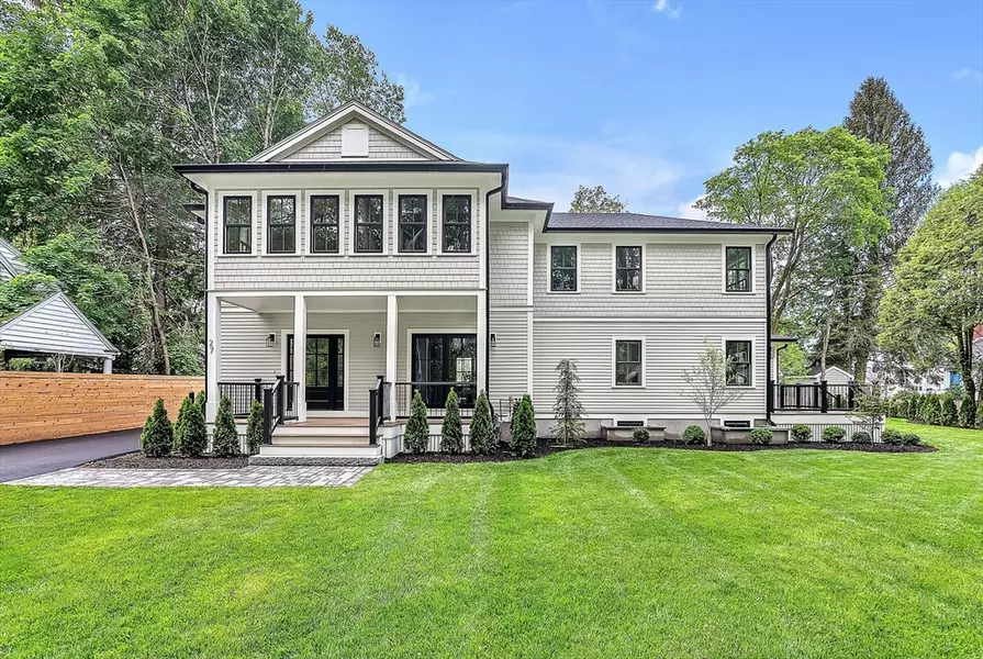 27 Boulevard Rd, Wellesley, MA 02481