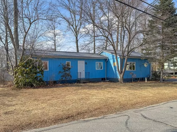 Clinton, MA 01510,75 Woodruff Rd