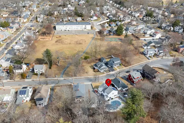 Melrose, MA 02176,40 Hesseltine Ave