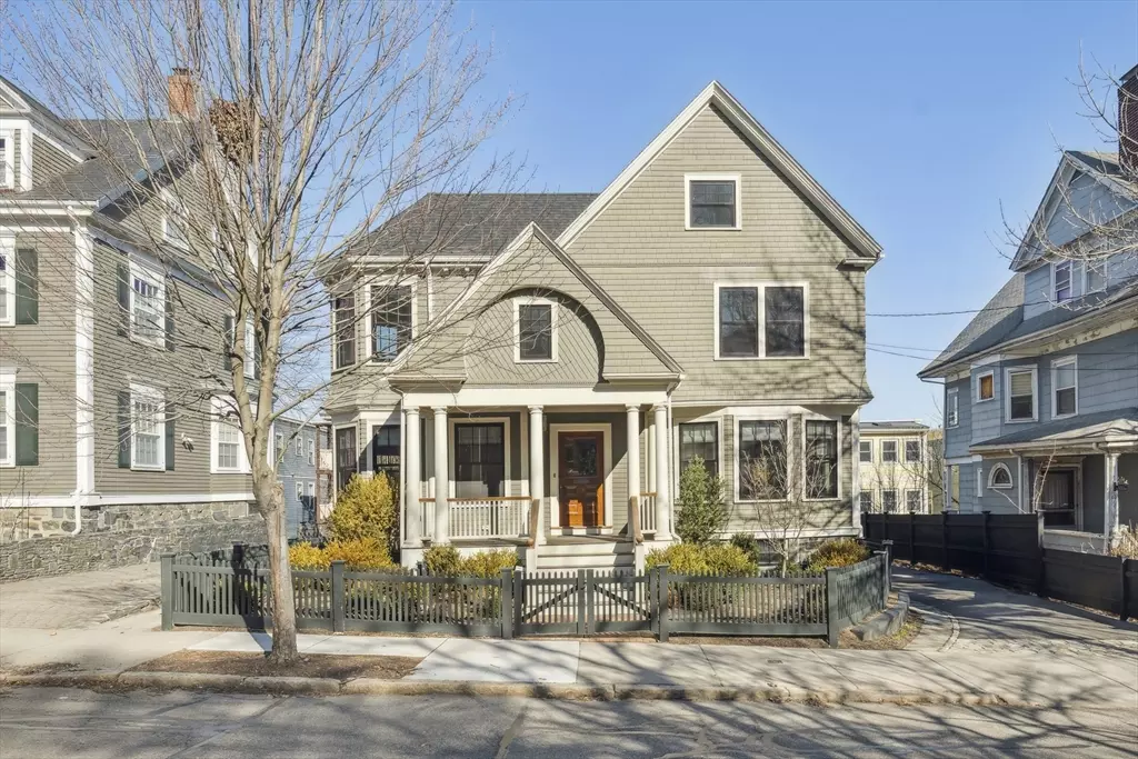 Cambridge, MA 02140,73 Upland Road