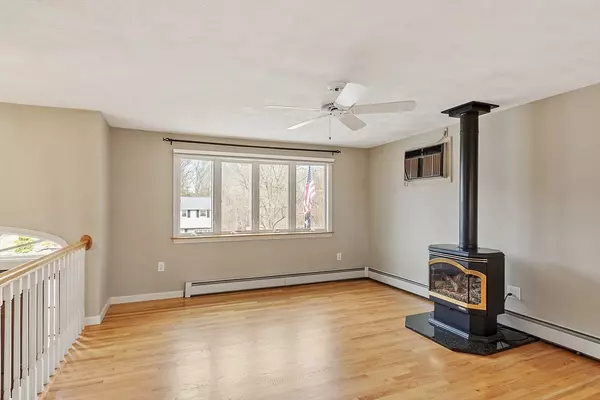 Wilmington, MA 01887,24 Lucaya Cir