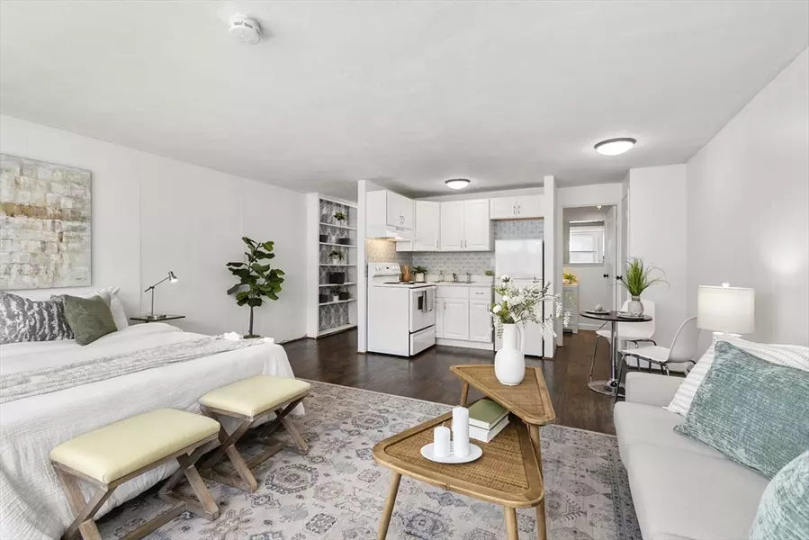 340 Main St #310, Melrose, MA 02176