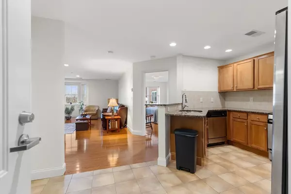 Everett, MA 02149,120 Wyllis Avenue #223