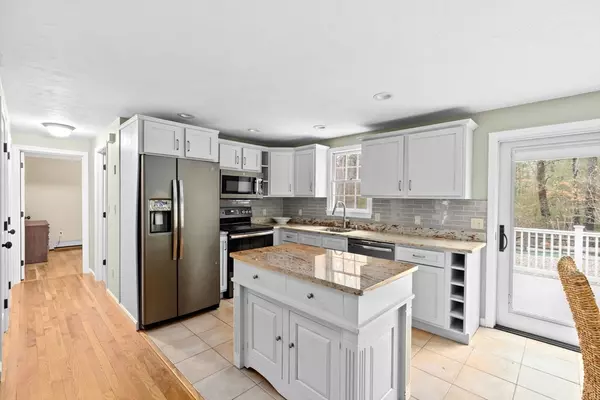 Pembroke, MA 02359,618 School St