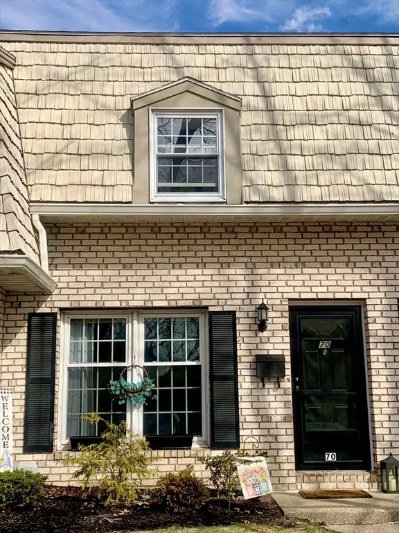 Agawam, MA 01001,70 Corey Colonial #70
