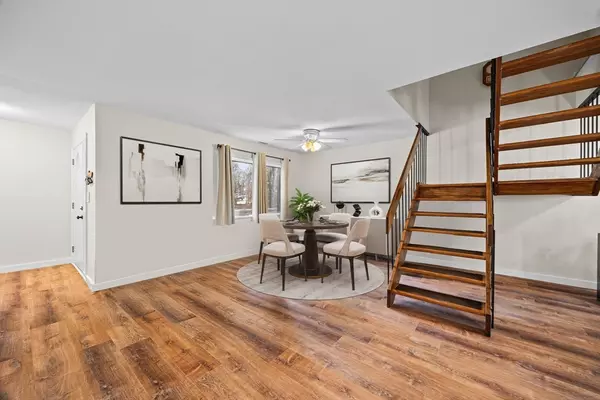 Easton, MA 02375,104 Dongary Rd #104