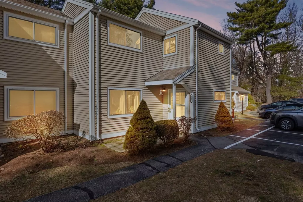 Easton, MA 02375,104 Dongary Rd #104