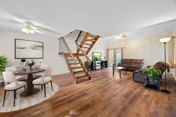 Easton, MA 02375,104 Dongary Rd #104