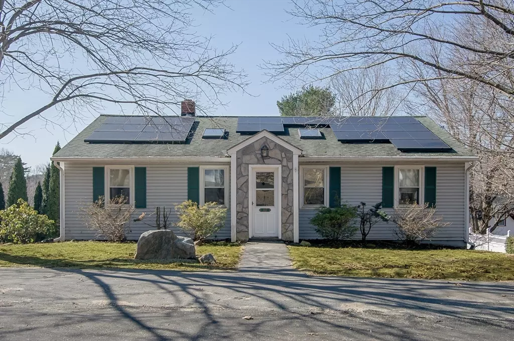 Warren, MA 01083,107 Richardson St