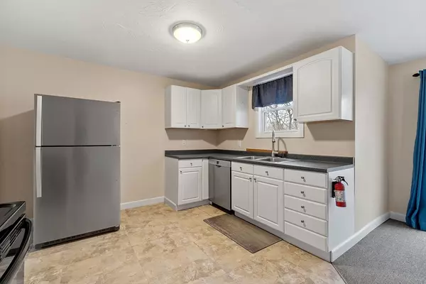 Grafton, MA 01560,12 Demers St