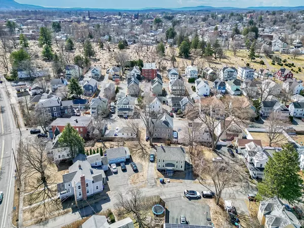 Northampton, MA 01060,12 Grant Ave