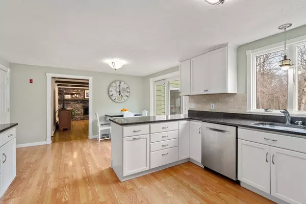 Sharon, MA 02067,80 Oak Hill Drive