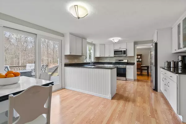 Sharon, MA 02067,80 Oak Hill Drive