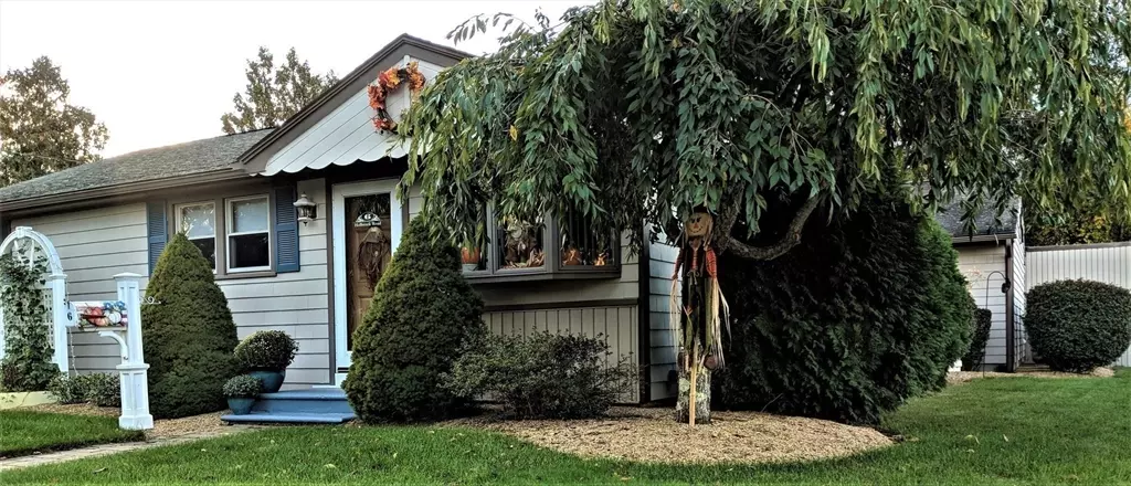 Oxford, MA 01540,6 Holbrook Rd