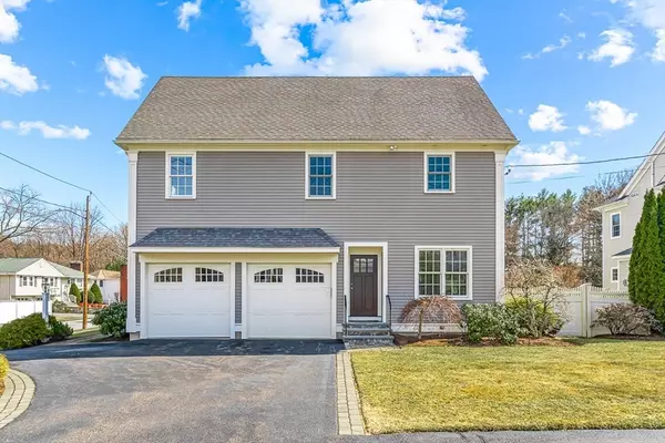 Needham, MA 02492,5 Mackintosh Ave