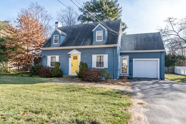 34 Hartford St, Natick, MA 01760