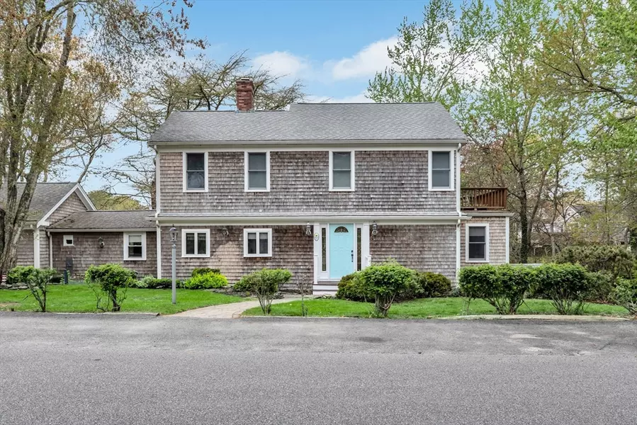 107 Wimbledon Dr, Yarmouth, MA 02673