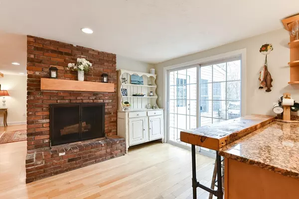 Acton, MA 01720,38 Central St