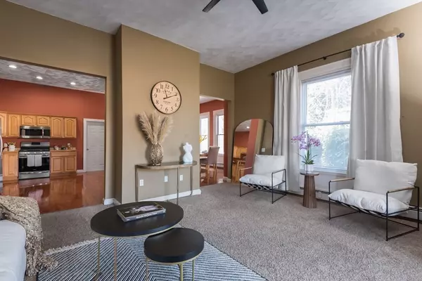 Rockland, MA 02370,24 Union Street #B