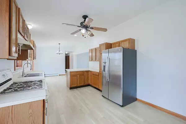 Middleboro, MA 02346,16 Moulton St