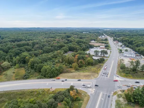 Windham, NH 03087,24 Rockingham Rd