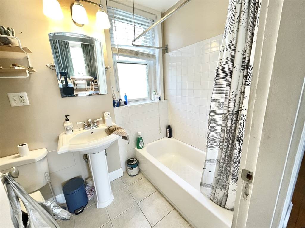 Boston, MA 02215,131 Park Drive #25