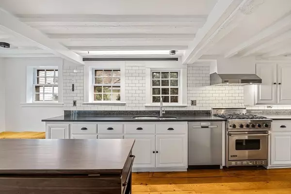 Dedham, MA 02026,46 Church St