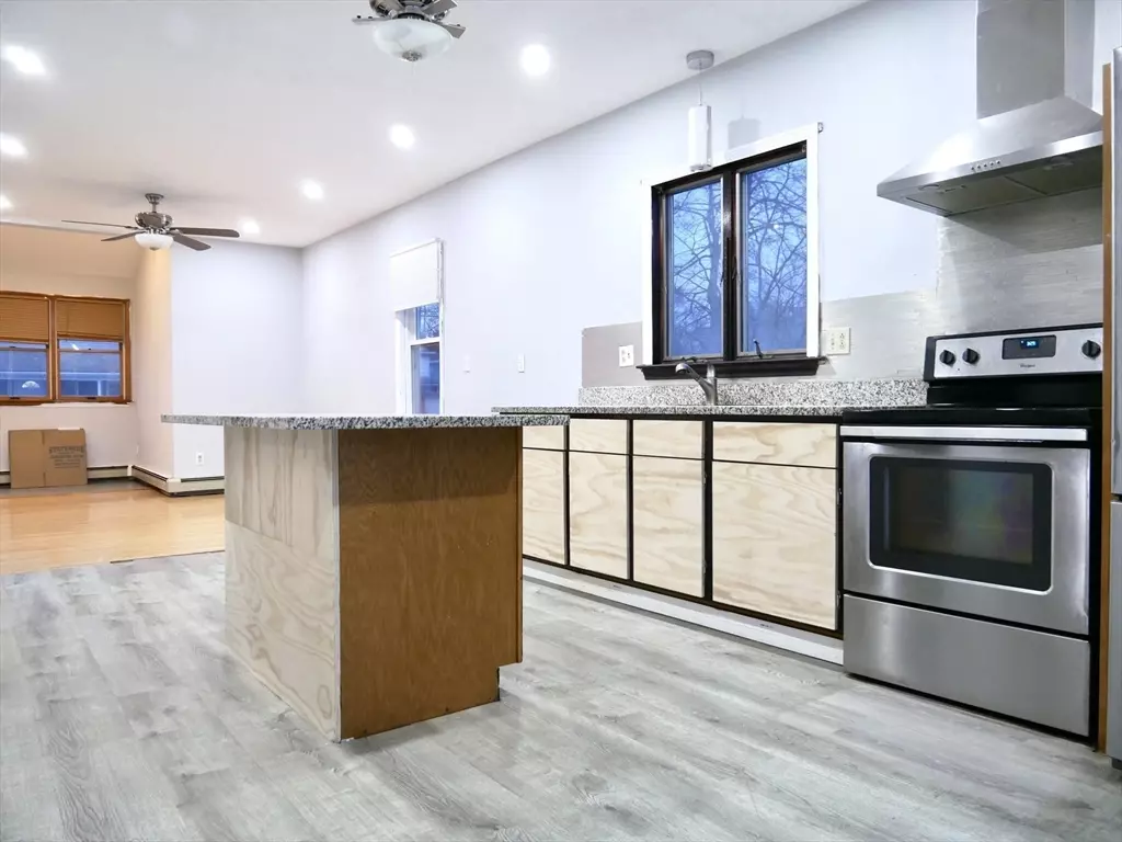 Randolph, MA 02368,17 Plain St