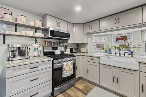 Wareham, MA 02576,27 Siesta Drive