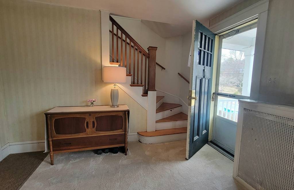 Needham, MA 02492,31 Plymouth Rd.