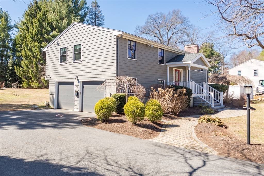 Framingham, MA 01701,11 Joanne Drive