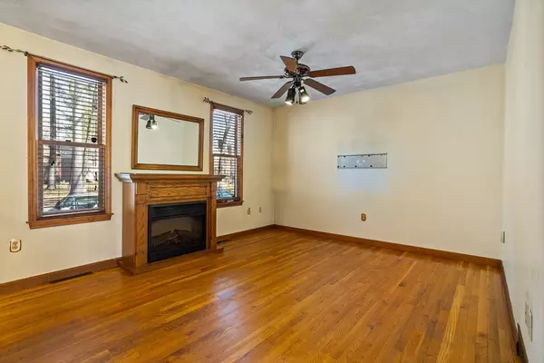 Chelmsford, MA 01863,607 Wellman Ave #607