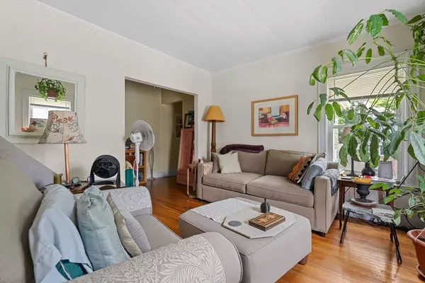 Arlington, MA 02476,31-33 Acton St