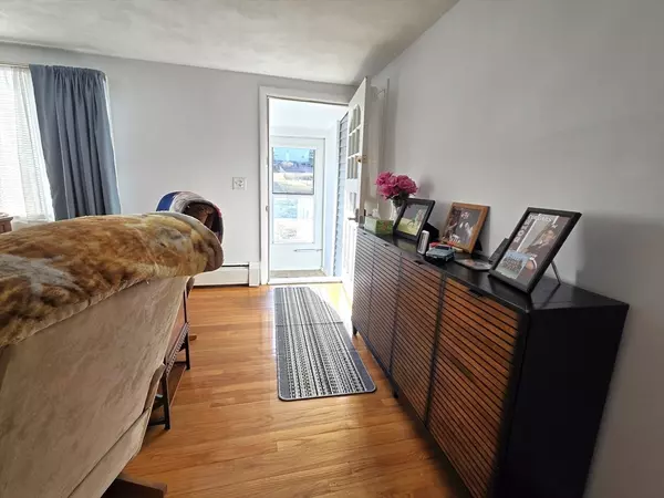 Palmer, MA 01080,11 Sibley St