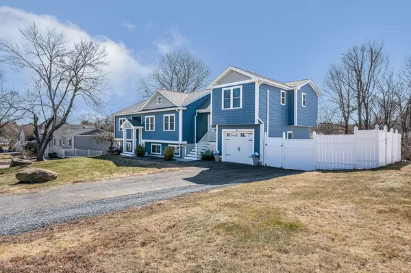 Hudson, MA 01749,24 Eaton Dr
