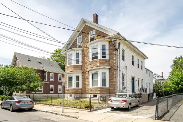 Somerville, MA 02143,15-17 Oak St