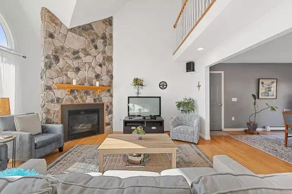 Falmouth, MA 02536,5 Bailey Dr