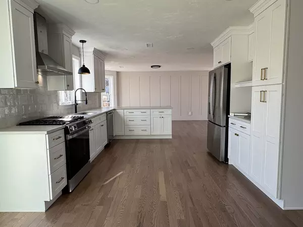 West Boylston, MA 01583,39 Bowen St.